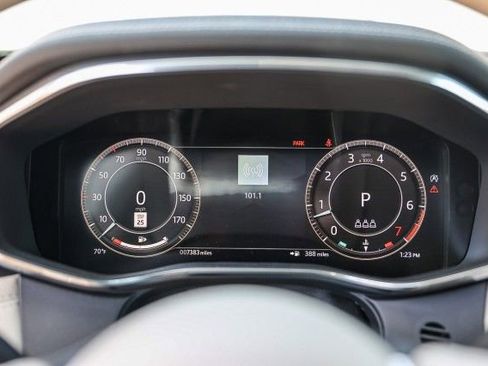 Used 2024 Jaguar F-PACE R-Dynamic S image 25