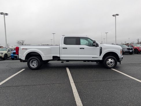 Certified 2024 Ford F350 XLT image 2