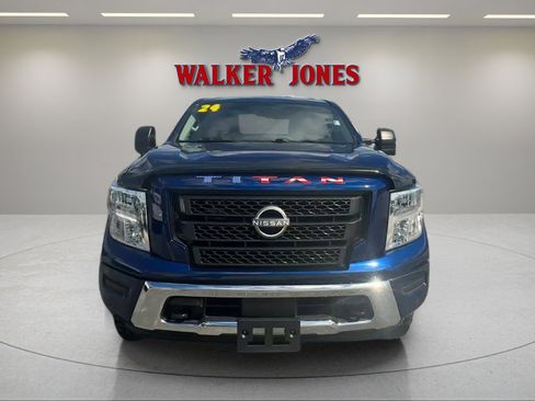 Used 2024 Nissan Titan SV w/ SV Convenience Package AWD/4WD image 1