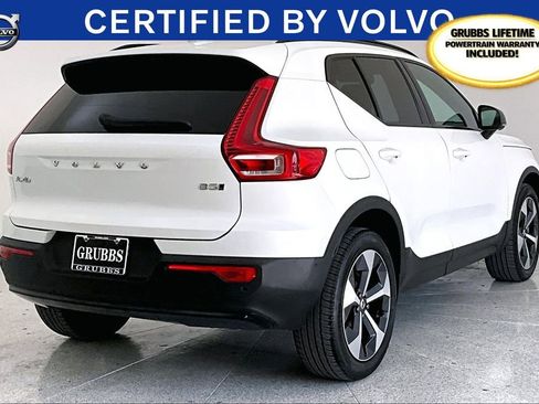 Certified 2025 Volvo XC40 B5 Plus image 2