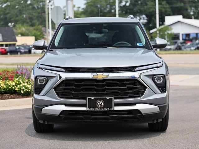 Used 2025 Chevrolet TrailBlazer LT AWD/4WD image 14