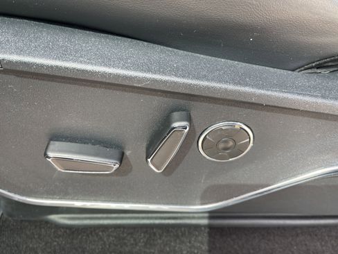 Used 2022 Ford F150 Platinum w/ Equipment Group 701A High image 37