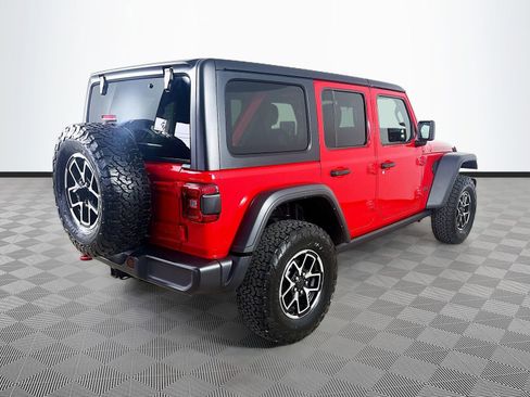Used 2024 Jeep Wrangler Unlimited Rubicon AWD/4WD image 7
