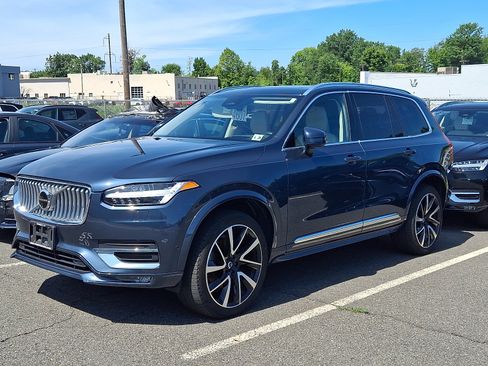 Used 2024 Volvo XC90 B6 Ultimate AWD/4WD image 3