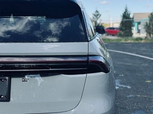 New 2026 Lincoln Nautilus Reserve w/ Jet Appearance Package image 8