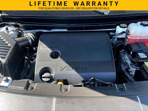 Used 2023 Chevrolet Traverse Premier AWD/4WD image 10