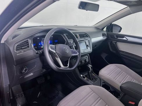 Used 2022 Volkswagen Tiguan S FWD image 8