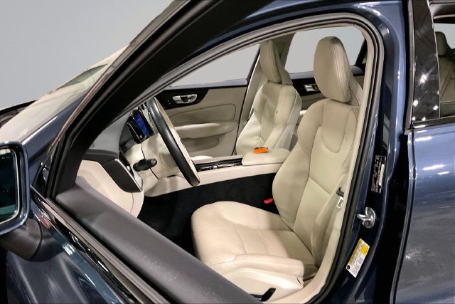 Certified 2023 Volvo V60 B5 Cross Country Plus w/ Climate Package AWD/4WD image 28