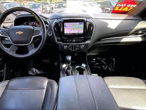 Certified 2022 Chevrolet Traverse Premier image 14