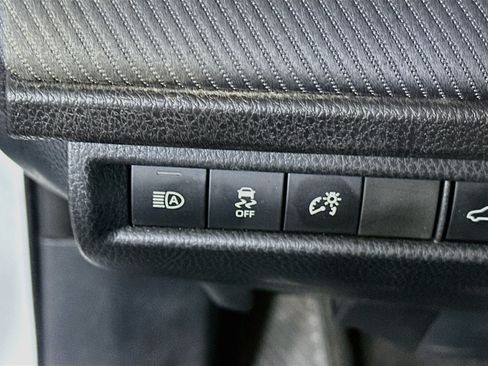 Used 2025 Toyota Camry SE FWD image 17