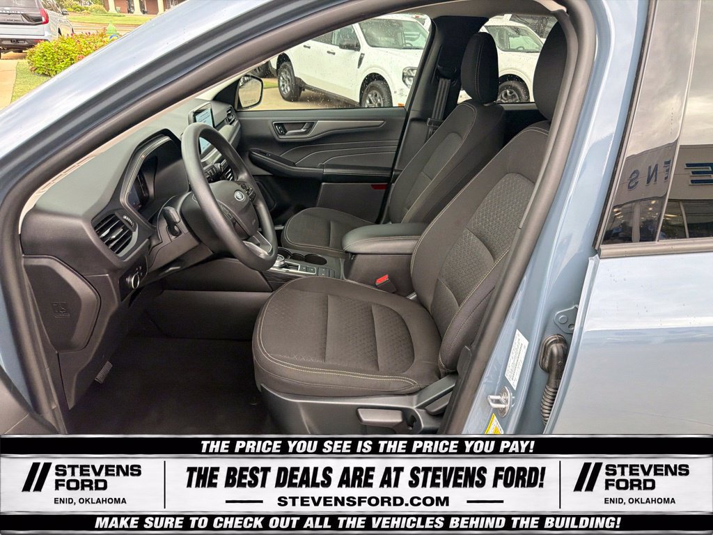Used 2025 Ford Escape Active FWD image 12