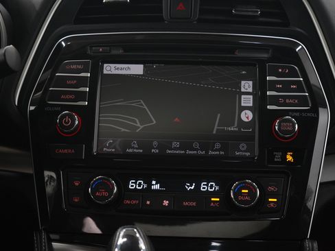 Used 2023 Nissan Maxima SL FWD image 16