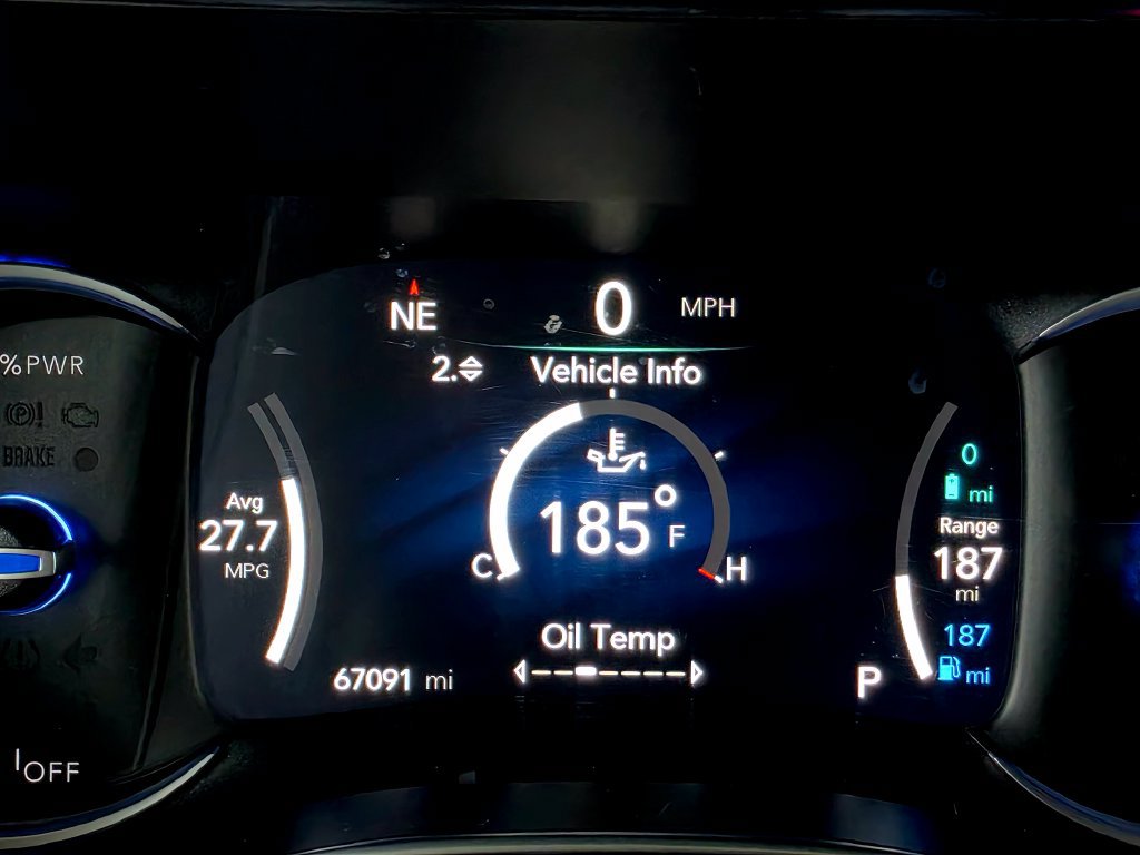 Used 2023 Chrysler Pacifica Limited FWD image 42