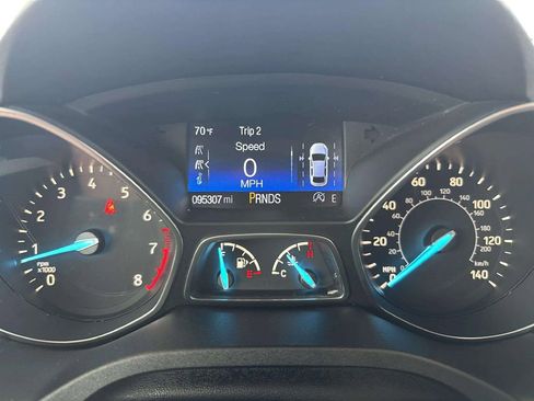 Used 2017 Ford Escape Titanium w/ Equipment Group 301A AWD/4WD image 39