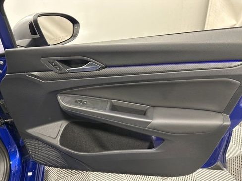 Used 2022 Volkswagen Golf R image 36