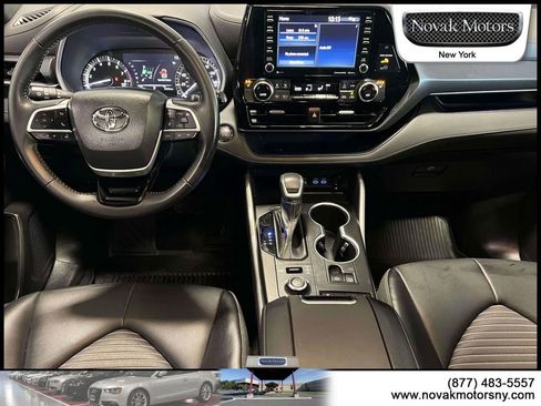 Used 2022 Toyota Highlander XSE image 15