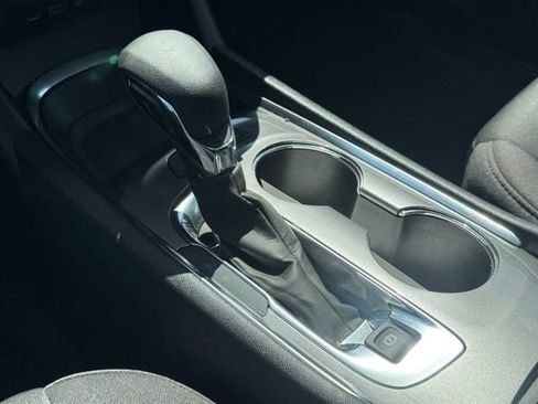 Used 2025 Chevrolet Malibu LT FWD image 29