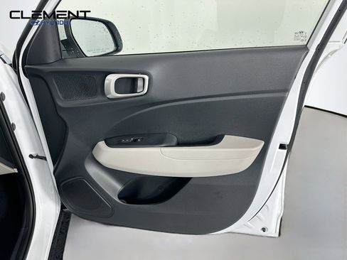 New 2026 Hyundai Venue SEL image 31