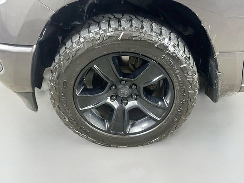 Used 2020 RAM 1500 Big Horn AWD/4WD image 8