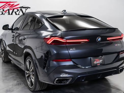 Used 2020 BMW X6 M50i w/ Executive Package image 11