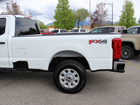 Used 2023 Ford F350 XLT w/ FX4 Off-Road Package image 5