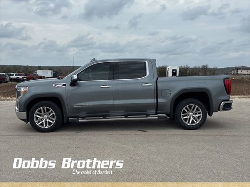 Used 2022 GMC Sierra 1500 SLT image 2