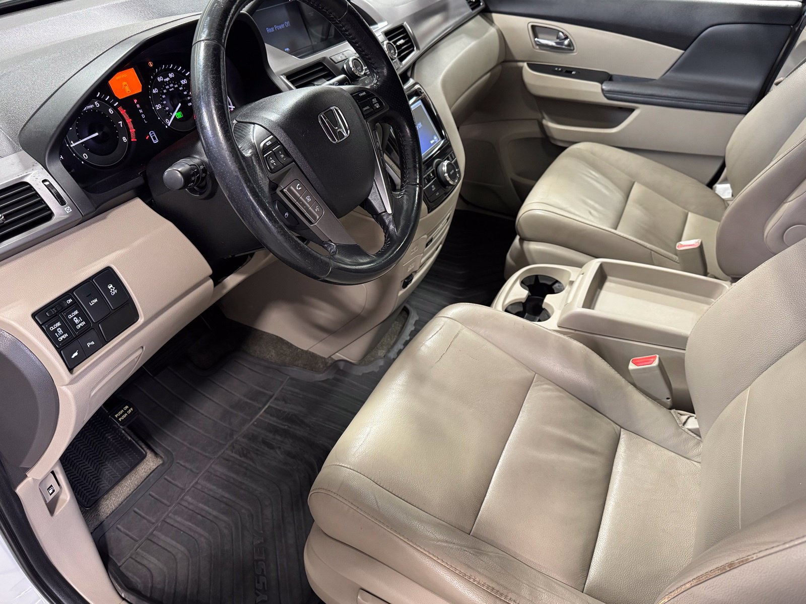 Used 2014 Honda Odyssey Touring image 15