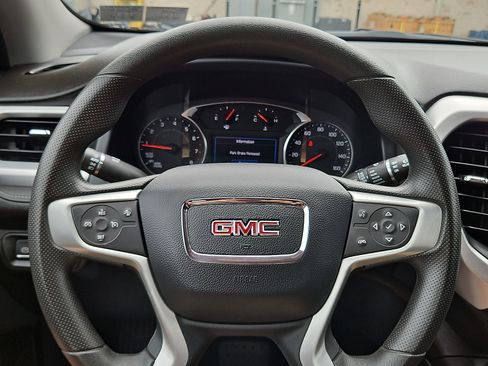 Used 2023 GMC Acadia SLE AWD/4WD image 18