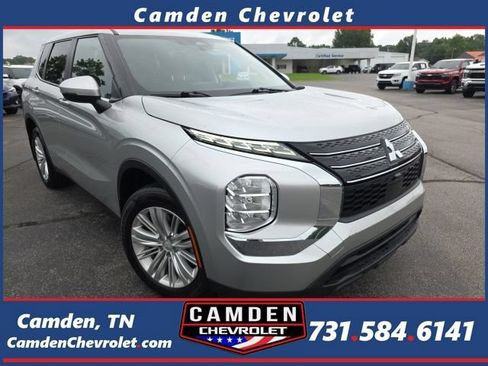 Used 2024 Mitsubishi Outlander ES FWD image 1