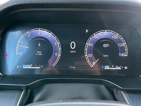 New 2025 Jeep Grand Cherokee Laredo X w/ Luxury Tech Group I image 24