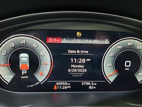 Used 2025 Audi Q5 2.0T Premium AWD/4WD image 14