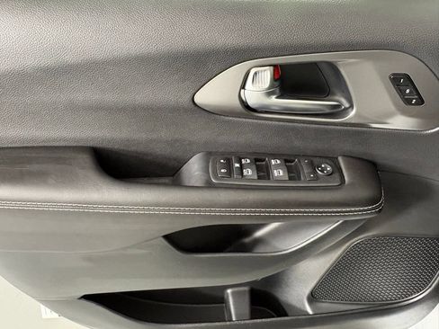 New 2026 Chrysler Pacifica Select FWD image 20