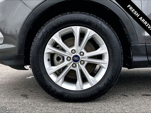 Used 2018 Ford Escape SE image 32