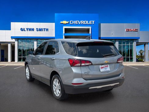 Used 2024 Chevrolet Equinox LT FWD image 12