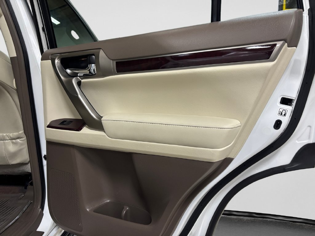 Used 2019 Lexus GX 460 Premium w/ Premium Package AWD/4WD image 47