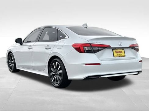 Used 2023 Honda Civic EX image 5