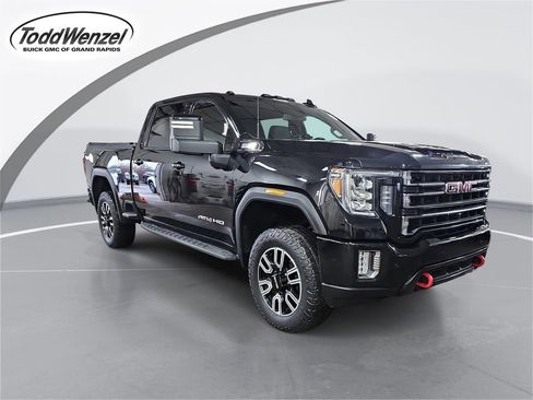 Used 2022 GMC Sierra 2500 AT4 w/ AT4 Preferred Package AWD/4WD image 1