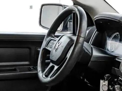 Used 2019 RAM 1500 Express w/ Express Value Package AWD/4WD image 17