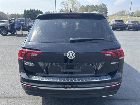 Used 2019 Volkswagen Tiguan SEL Premium w/ 3rd Row Seat Package image 5