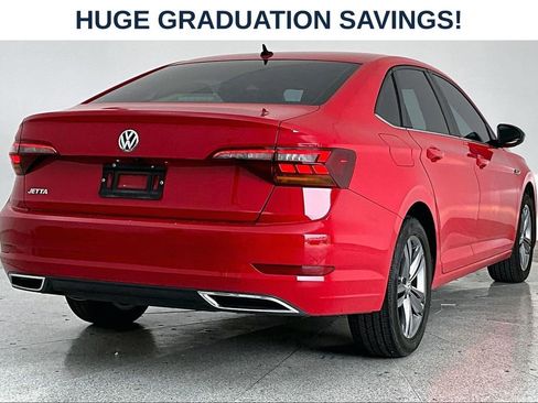 Used 2019 Volkswagen Jetta R-Line FWD image 2
