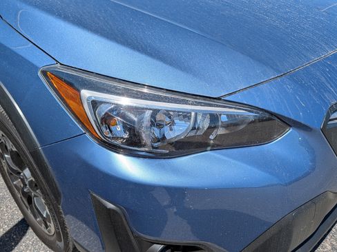 Used 2023 Subaru Crosstrek 2.0i AWD/4WD image 2