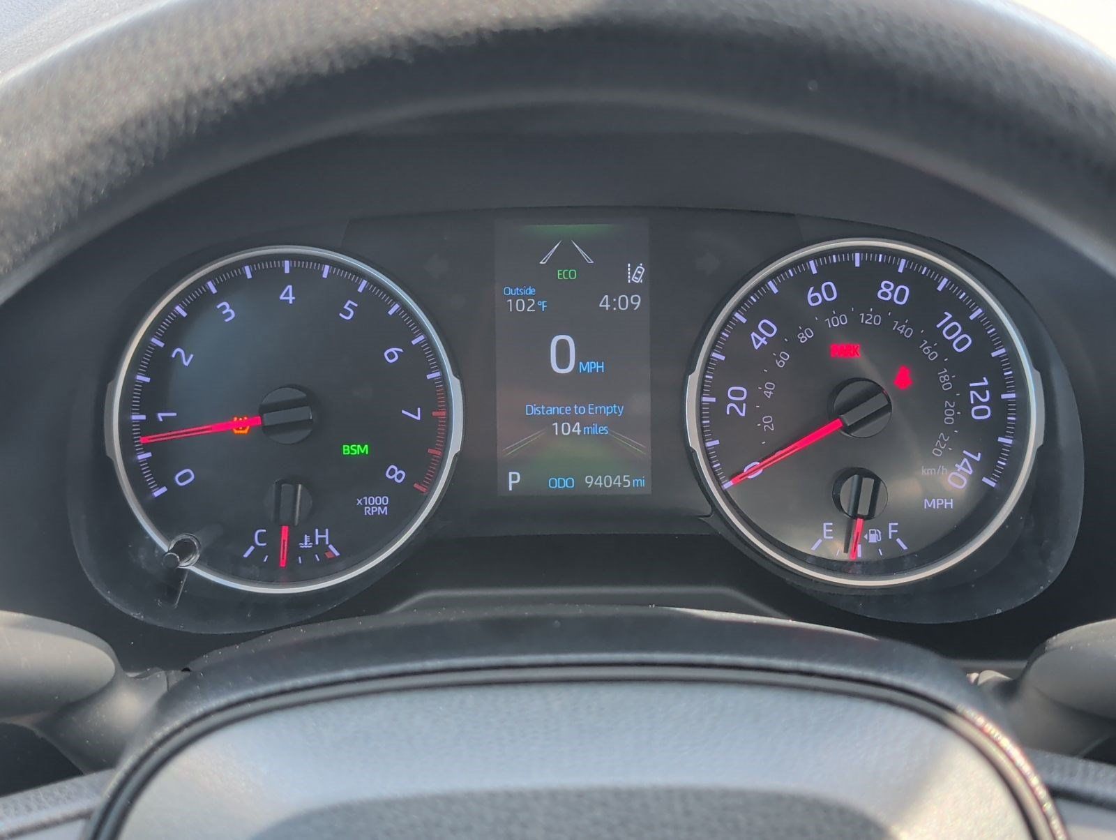 Used 2021 Toyota RAV4 XLE w/ Convenience Package FWD image 16