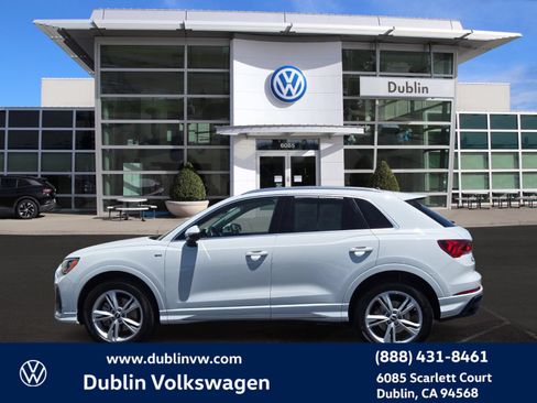 Used 2021 Audi Q3 2.0T Premium w/ Convenience Package AWD/4WD image 7