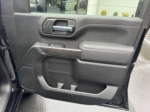 Used 2021 Chevrolet Silverado 3500 LTZ w/ LTZ Convenience Package image 19