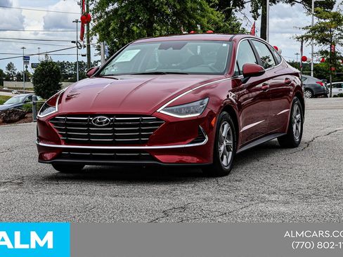 Used 2023 Hyundai Sonata SE w/ Preferred Accessory Package FWD image 4