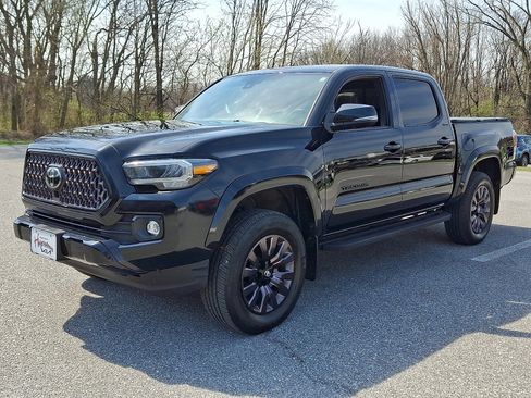 Used 2021 Toyota Tacoma Limited w/ Nightshade Package image 3