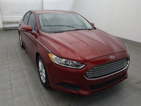 Used 2016 Ford Fusion SE FWD image 13