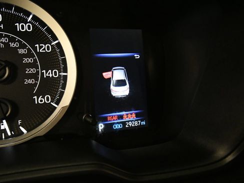 Used 2022 Toyota Corolla LE FWD image 18