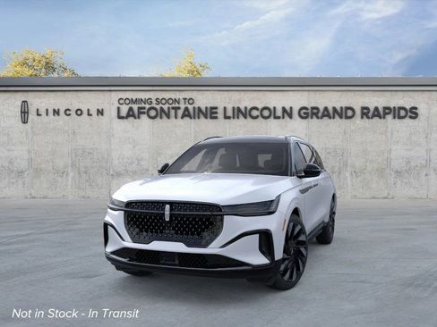 New 2026 Lincoln Nautilus Reserve w/ Jet Appearance Package image 2