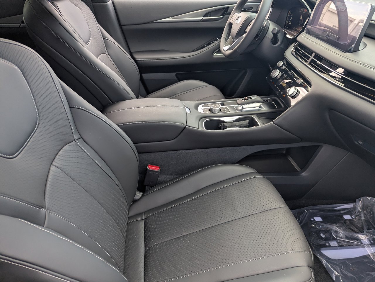 New 2027 INFINITI QX60 Luxe FWD image 38